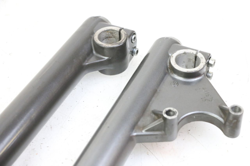 photo de FORKS LEG LIGIER PULSE 3 1 (2014 - 2020) - Fixing points details