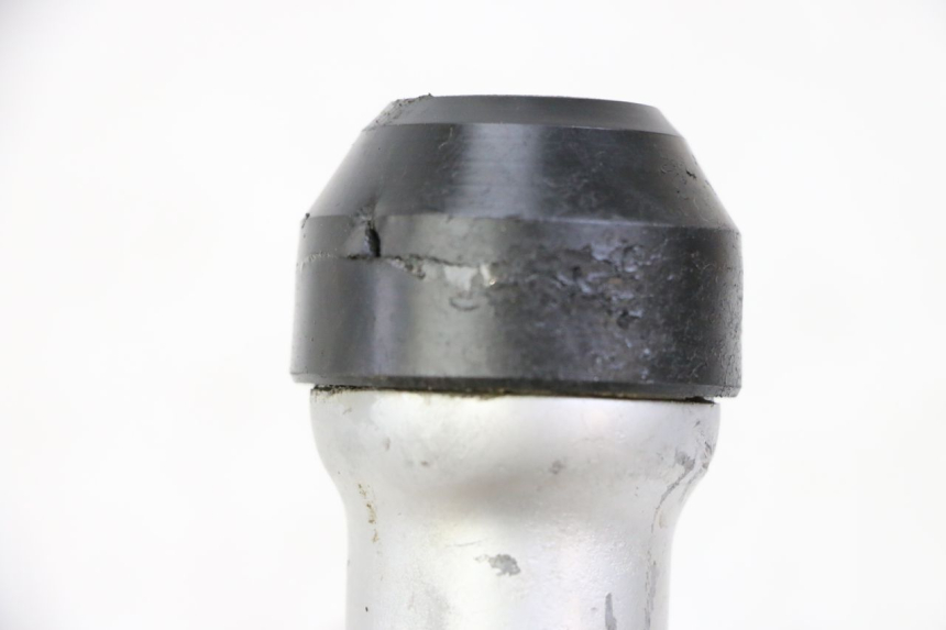 photo de FORK TUBE YAMAHA PW 80 (1983 - 2014) - Technical close-up