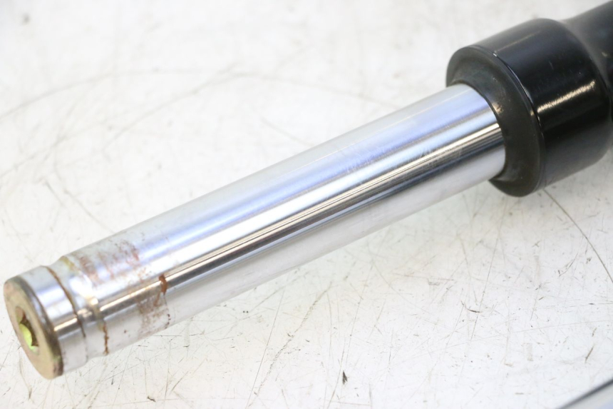 photo de FORKS LEG JM MOTORS R-MAX TECH 50 (2024 - 2026) - Additional view of the item