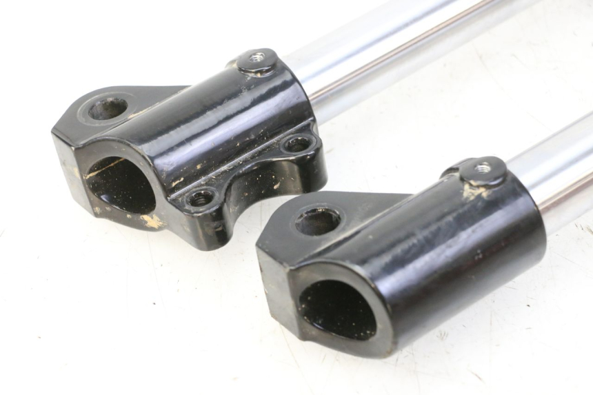photo de FORKS LEG APOLLO RFZ 125 - Component detail