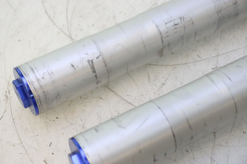 photo de FORK TUBE APOLLO RFZ 150 - Supplementary product photo