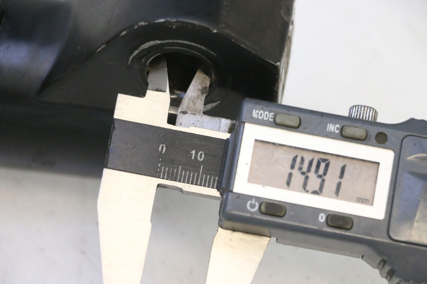 photo de FORKS LEG APOLLO RFZ 140 - Component detail