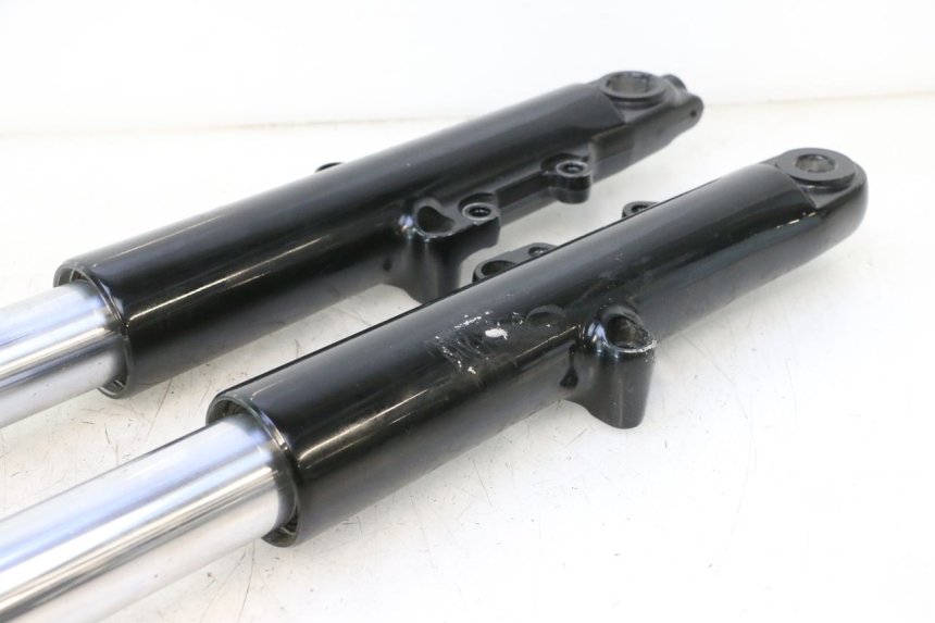 photo de FORKS LEG HARLEY DAVIDSON ROAD GLIDE FLTRXSE 1920 (2018 - 2022) - Zoom on usage condition