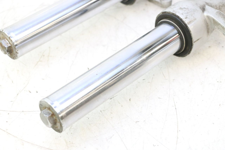photo de FORKS LEG PEUGEOT SATELIS 125 (2013 - 2018) - Component zoom