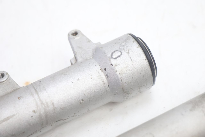 photo de FORKS LEG YAMAHA SLIDER 50 (1999 - 2004) - Detailed visual inspection