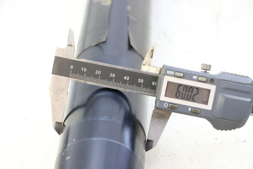 photo de FORKS LEG KTM SUPERENDURO R 950 (2005 - 2009) - Alternative perspective