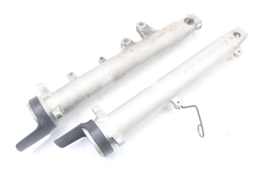 photo de FORKS LEG SUZUKI GS F 500 (2004 - 2007) - Zoom on usage condition