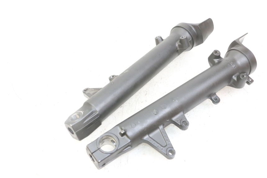 photo de FORKS LEG SUZUKI GSX F GSXF 650 (2007 - 2015) - Alternative perspective