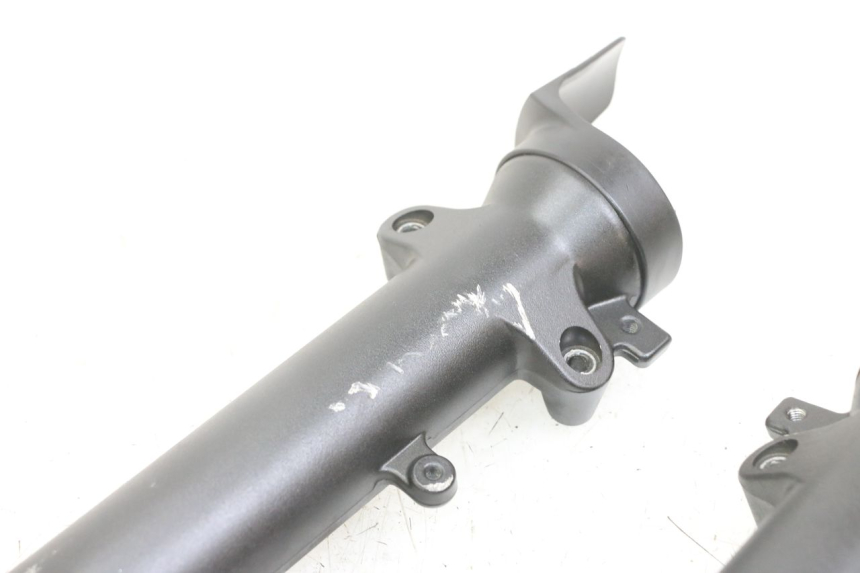 photo de FORKS LEG SUZUKI GSX F GSXF 650 (2007 - 2015) - Surface and material condition