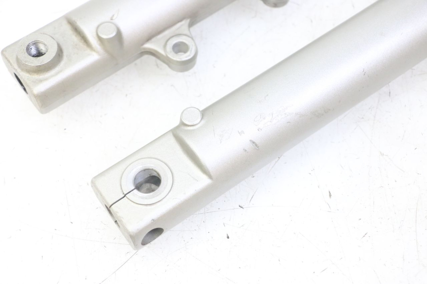 photo de FORKS LEG YAMAHA TDR DELTABOX 125 (1997 - 2003) - Markings and original references