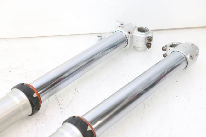 photo de FORKS LEG HUSABERG TE 250 (2011 - 2014) - Technical close-up