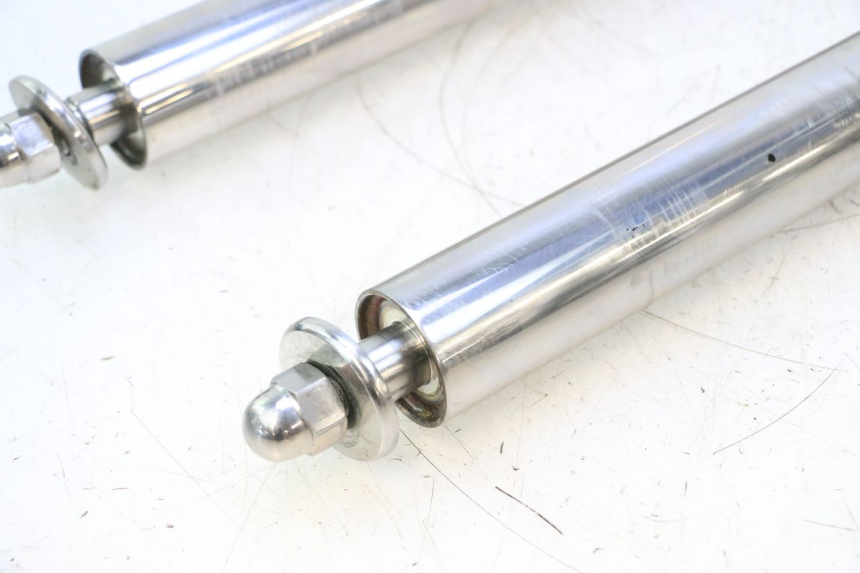 photo de FORKS LEG BOOM TRIKE FUN 500 (2004 - 2010) - Detailed visual inspection