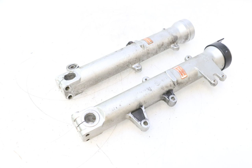 photo de FORKS LEG HONDA VFR FI RC46 800 (1998 - 2001) - High-resolution close-up