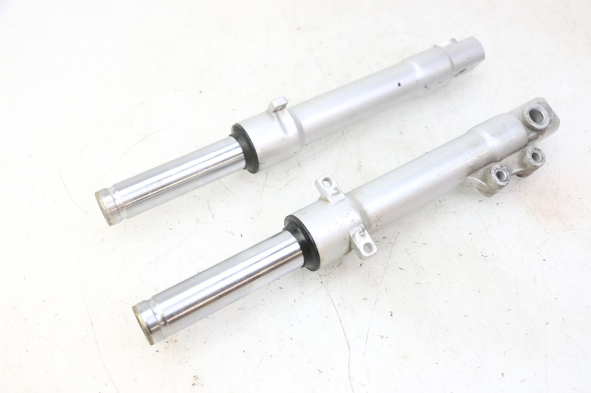 photo de FORKS LEG PEUGEOT VIVACITY NEW 4T 50 (2008 - 2017) - Distinctive features