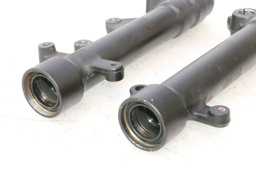 photo de FORKS LEG YAMAHA X-MAX XMAX 125 (2010 - 2013) - Technical close-up
