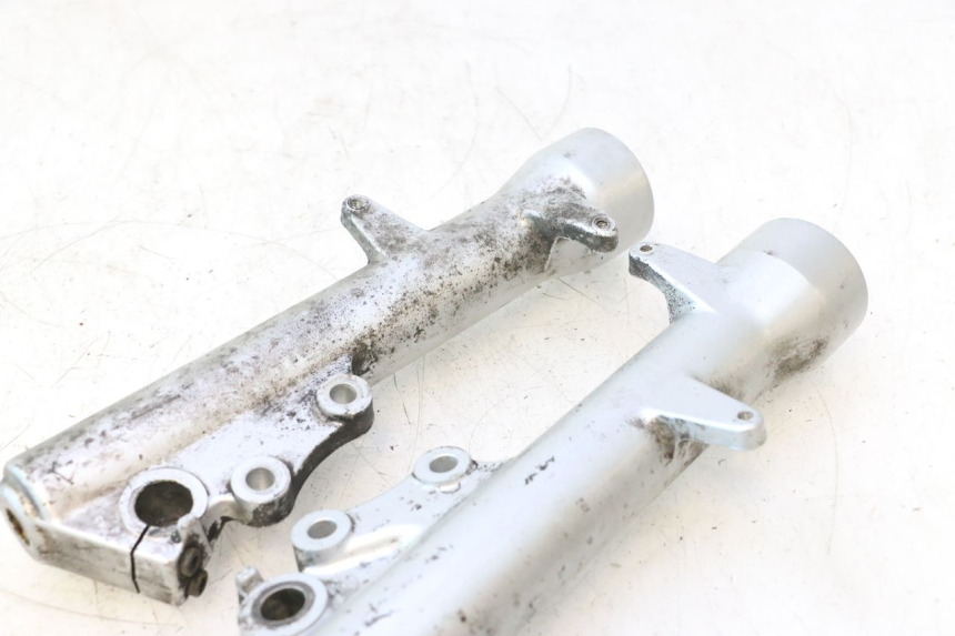 photo de FORKS LEG PIAGGIO X9 AMALFI 180 (2000 - 2003) - Surface and material condition