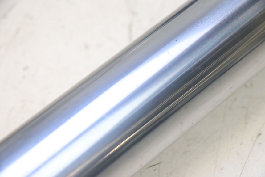 photo de FORKS LEG YAMAHA XP T-MAX ABS 500 (2005 - 2005) - Additional view of the item