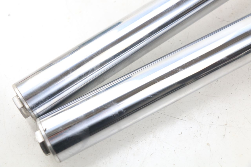 photo de FORKS LEG YAMAHA XP T-MAX TMAX 500 (2008 - 2012) - Surface and material condition