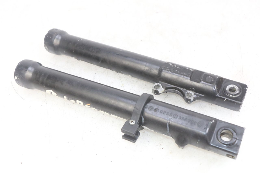 photo de FORK TUBE PEUGEOT XP6 50 (2006 - 2011) - Zoom on usage condition