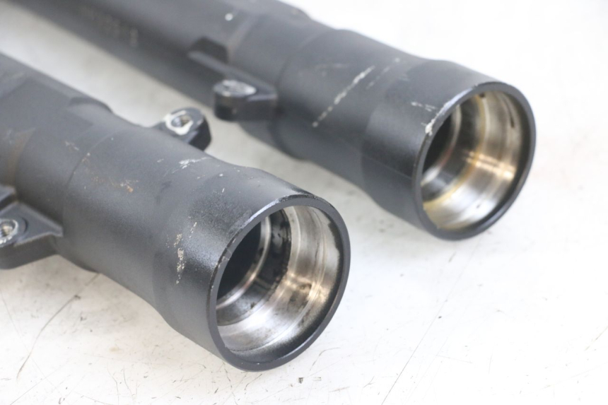 photo de FORK TUBE YAMAHA XT X 660 (2004 - 2016) - Alternative perspective