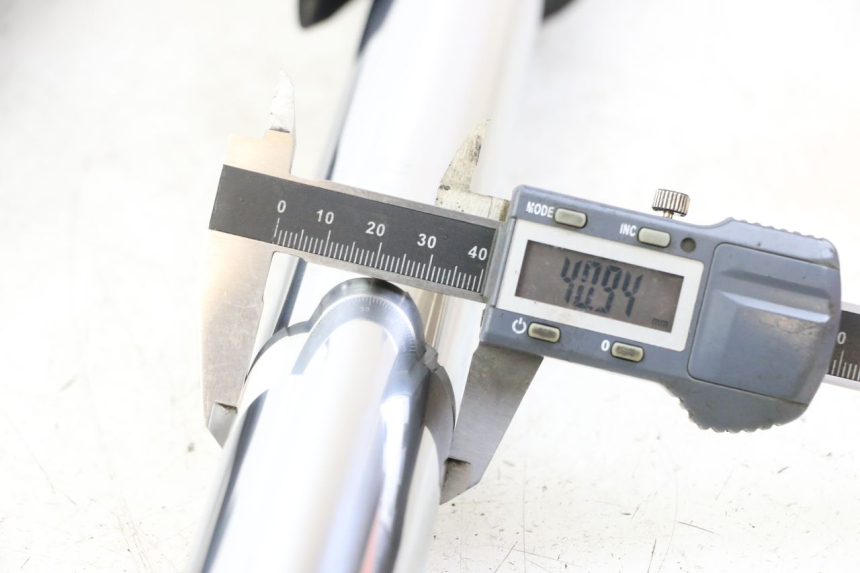 photo de FORKS LEG YAMAHA TRACER 7 700 (2020 - 2024) - Zoom on usage condition