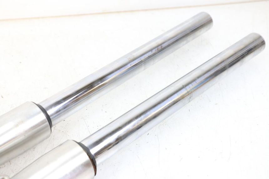 photo de FORKS LEG YAMAHA XVS DRAG STAR DRAGSTAR 650 (1997 - 2007) - Technical close-up