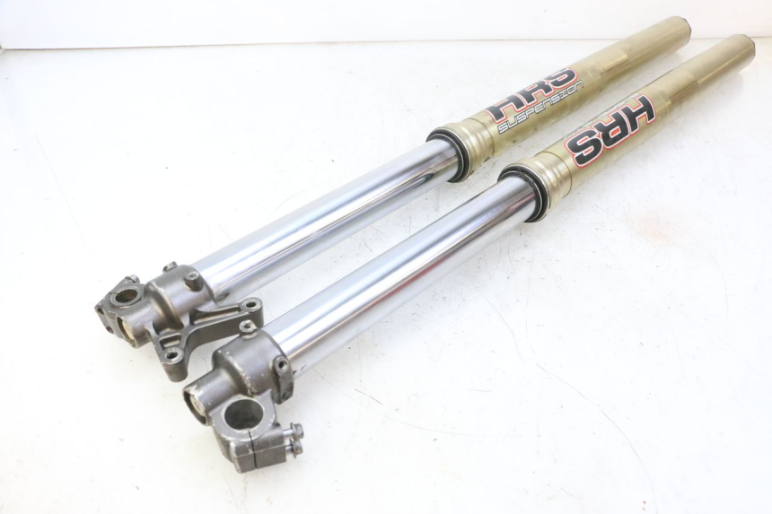 photo de FORKS LEG YAMAHA YZ-F YZF 250 (2014 - 2018) - Distinctive features