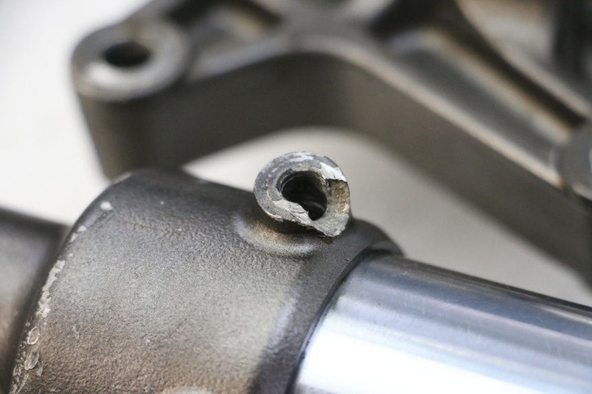 photo de FORKS LEG YAMAHA YZ-F YZF 250 (2014 - 2018) - Surface and material condition