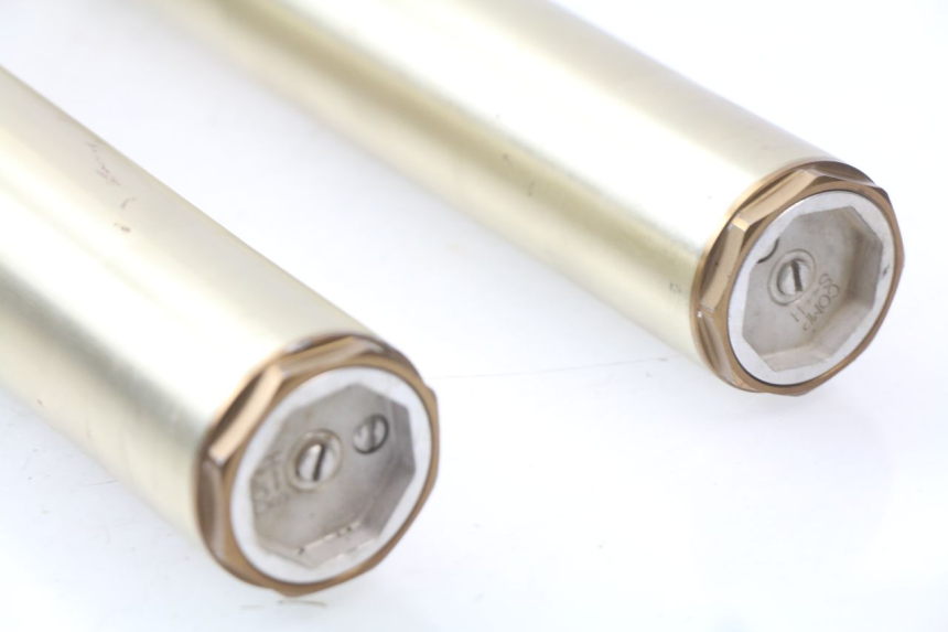 photo de FORKS LEG YAMAHA YZF YZ-F 450 (2018 - 2021) - Distinctive features