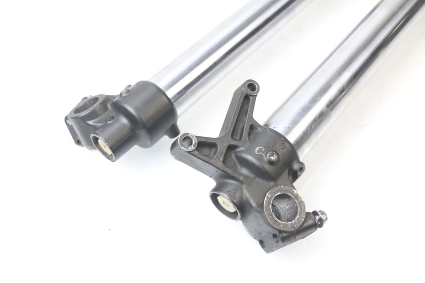 photo de FORKS LEG YAMAHA YZF YZ-F 450 (2018 - 2021) - Technical close-up