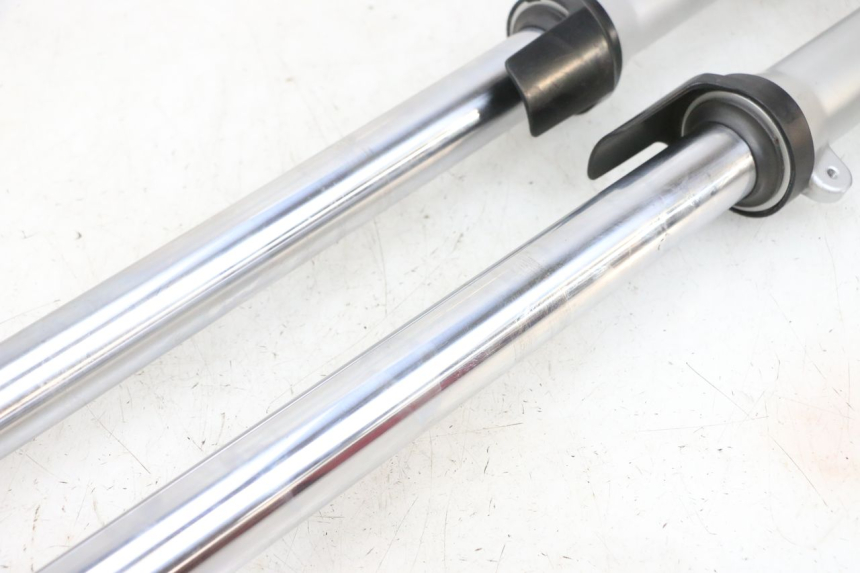 photo de FORKS LEG KAWASAKI ZR 7 750 (1999 - 2004) - Additional view of the item