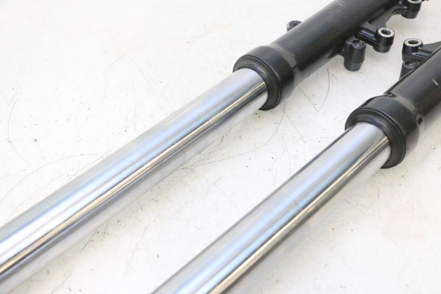photo de FORKS LEG KAWASAKI ZX-6R ZX6R 600 (2000 - 2002) - Detailed visual inspection