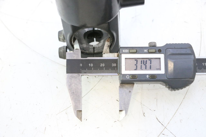 photo de FORKS LEG KAWASAKI ZX-6R ZX6R 600 (2000 - 2002) - Zoom on usage condition