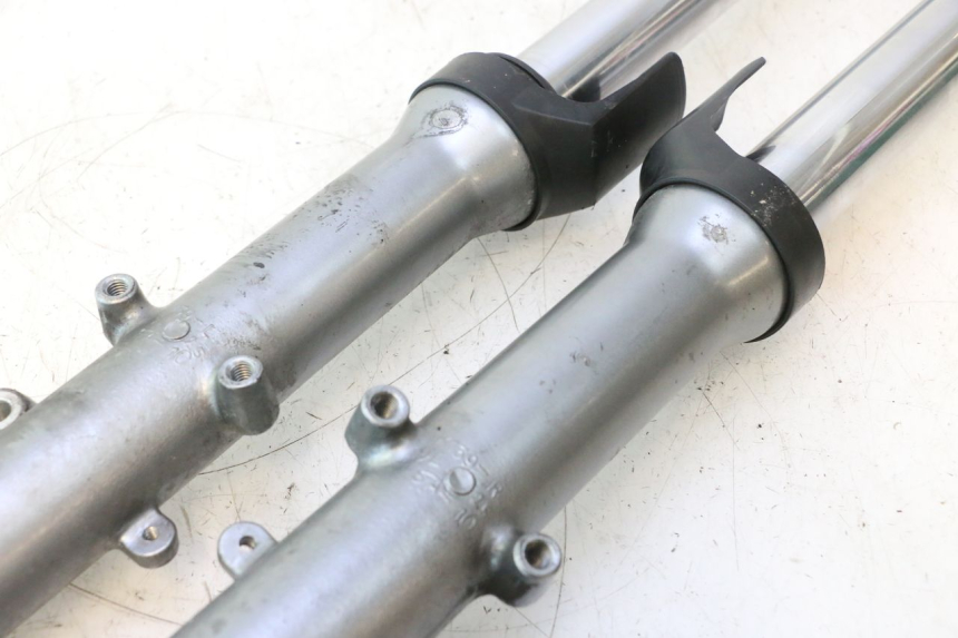 photo de FORKS LEG KAWASAKI ZZR 600 (1995 - 2004) - Supplementary product photo