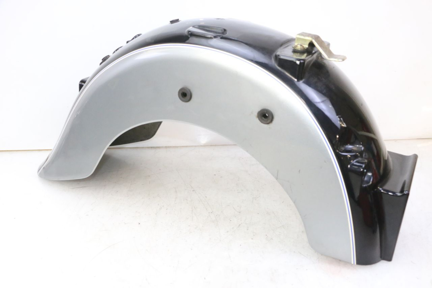 photo de Rear mudguard HYOSUNG GV AQUILA 125 (2000 - 2009) - Distinctive features