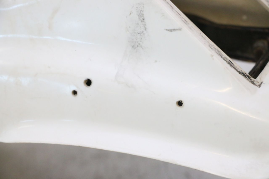 photo de REAR FENDER SUZUKI DR S 600 (1985 - 1989) - Additional view of the item