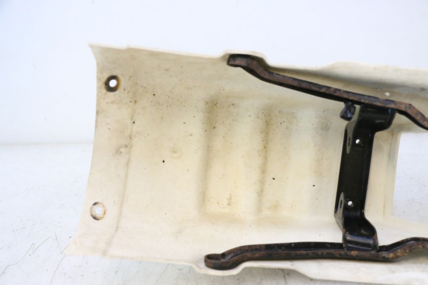 photo de REAR FENDER SUZUKI DR S 600 (1985 - 1989) - Technical close-up