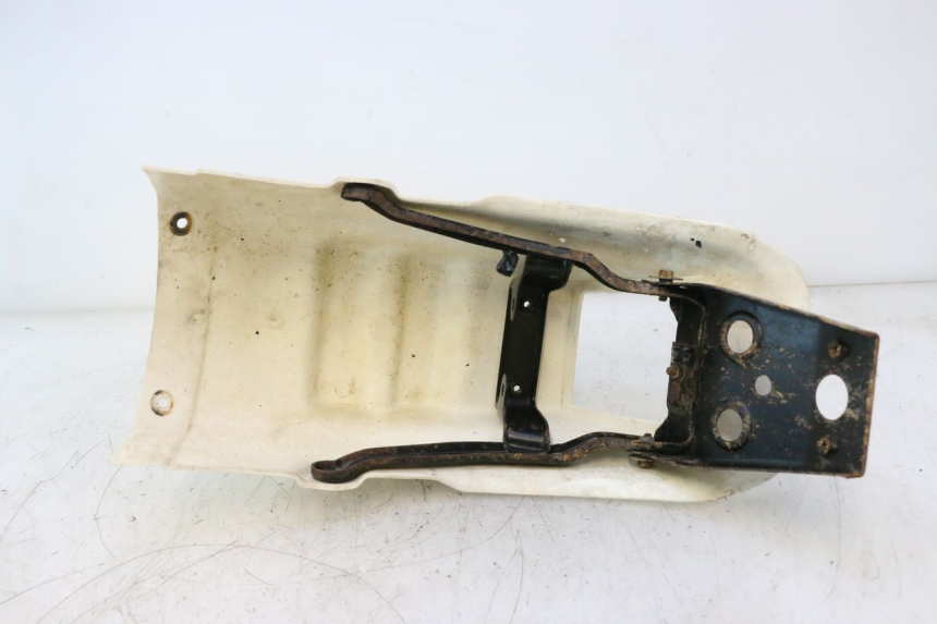 photo de REAR FENDER SUZUKI DR S 600 (1985 - 1989) - Product overview