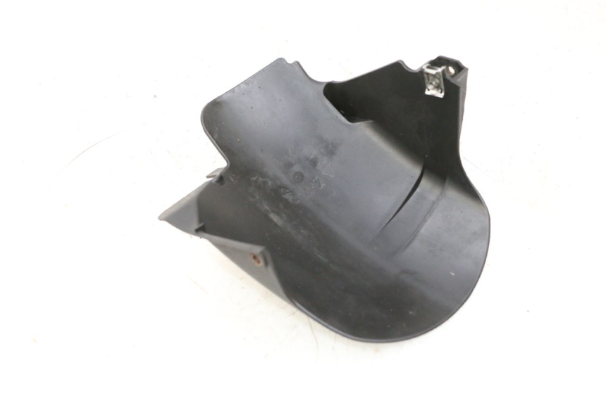 photo de REAR FENDER PIAGGIO MP3 HPE 300 (2019 - 2026) - Zoom on usage condition