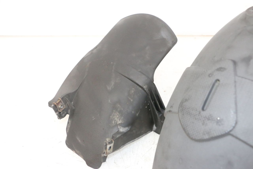 photo de REAR FENDER GILERA NEXUS 125 (2009 - 2013) - Fixing points details