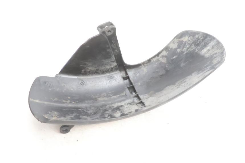 photo de REAR MUDGUARD PIAGGIO VESPA PRIMAVERA 2T 50 (2013 - 2018) - Fixing points details
