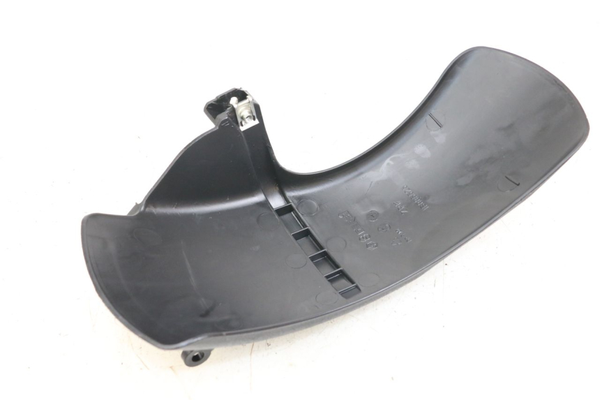 photo de REAR FENDER PIAGGIO VESPA PRIMAVERA 4T 50 (2021 - 2024) - Component detail