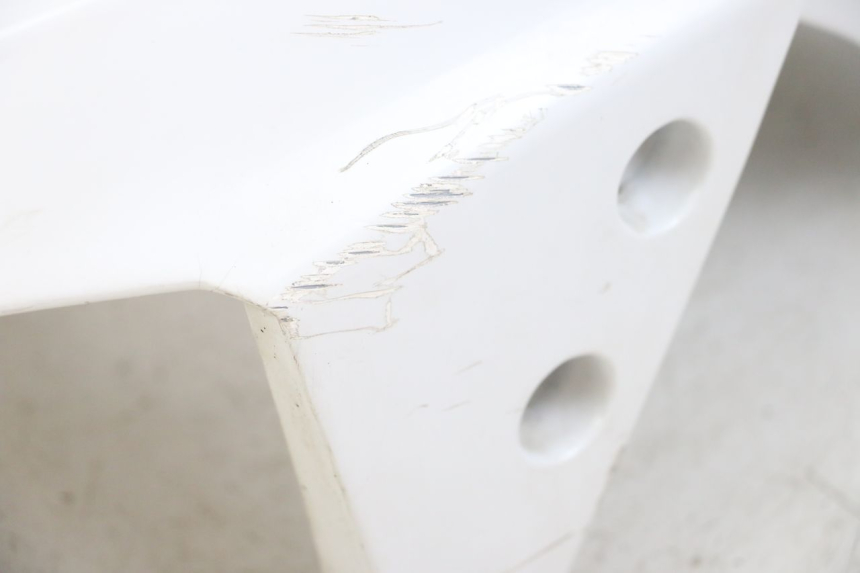 photo de FRONT FENDER KYMCO AGILITY RS 4T 50 (2009 - 2013) - Surface and material condition