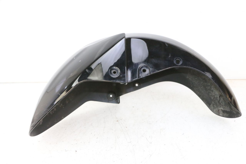 photo de FRONT FENDER SUZUKI BURGMAN 125 (2007 - 2014) - Fixing points details