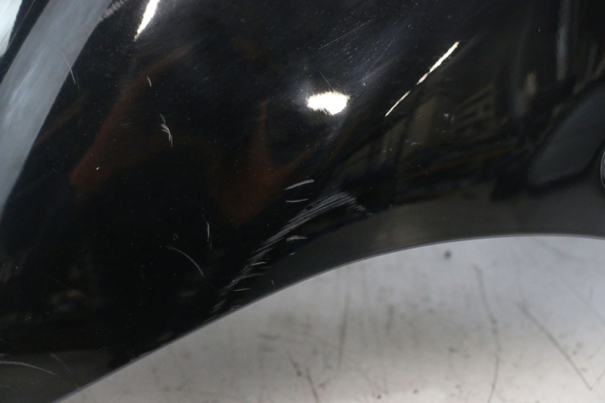 photo de FRONT FENDER SUZUKI BURGMAN EXECUTIVE ABS 650 (2006 - 2012) - Zoom on usage condition