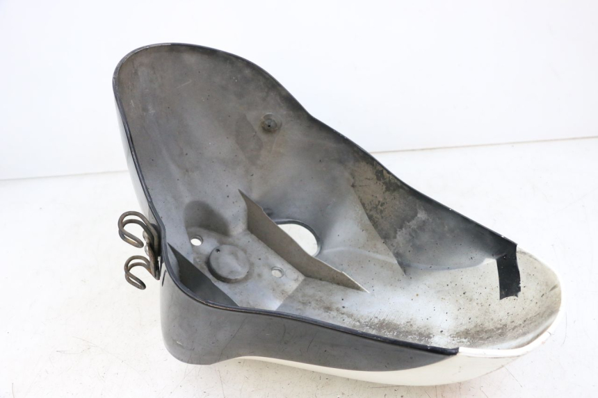 photo de FRONT FENDER SYM FIDDLE 3 III 50 (2014 - 2020) - Zoom on usage condition