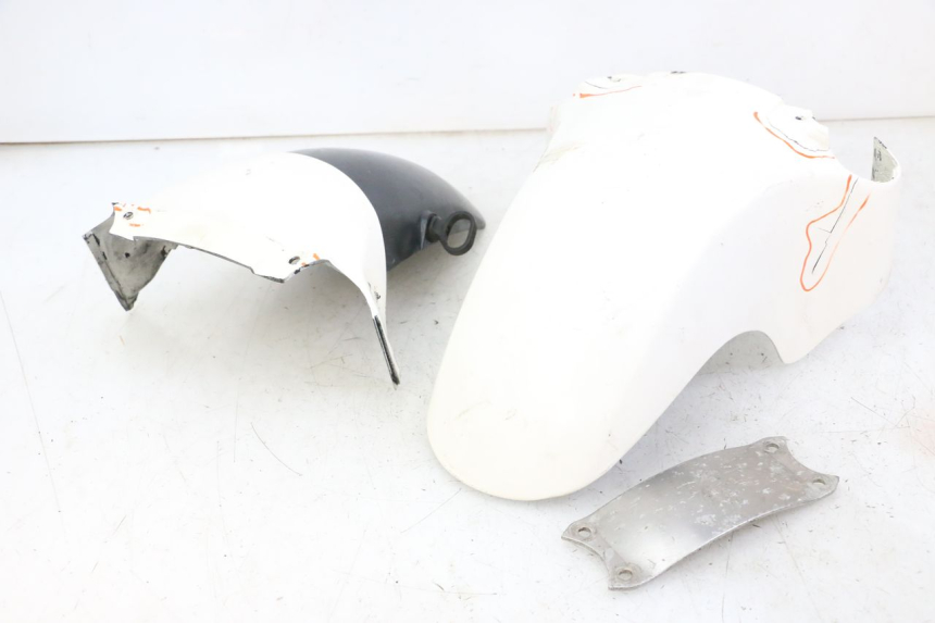 photo de FRONT FENDER YAMAHA FJ 36Y 1100 (1984 - 1985) - Product overview