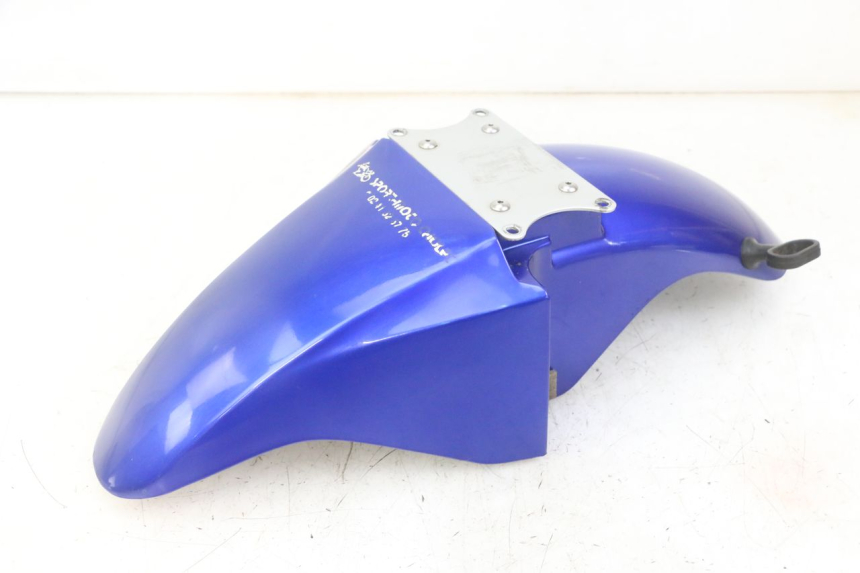 photo de FRONT FENDER SUZUKI GS GSE 500 (2001 - 2003) - Fixing points details