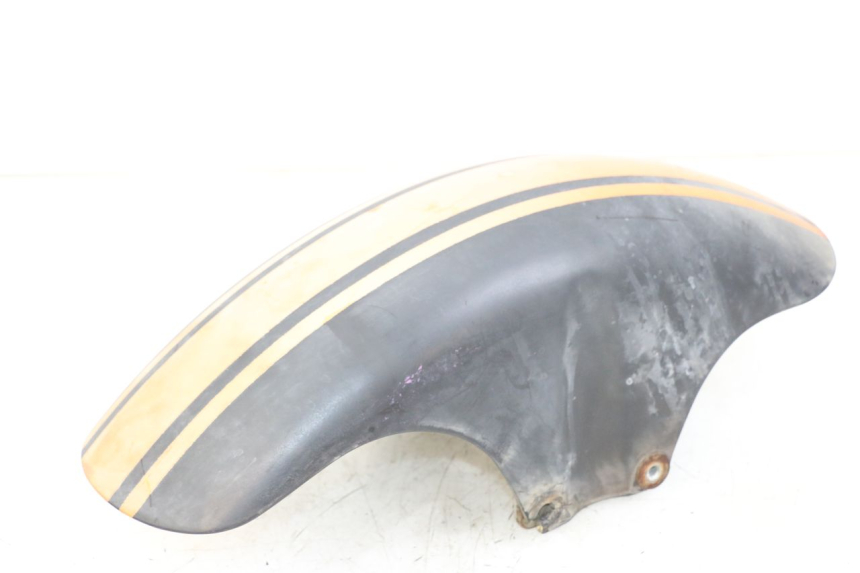 photo de FRONT FENDER HONDA VT C2 SHADOW 750 (1997 - 2001) - Zoom on usage condition