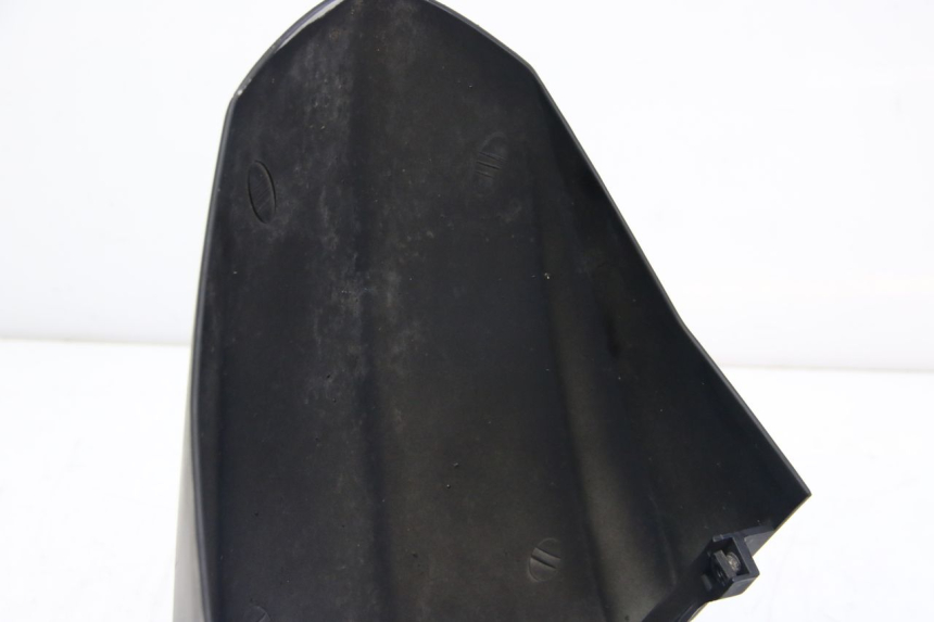 photo de FRONT FENDER PEUGEOT KISBEE 2T 50 (2018 - 2022) - Detailed visual inspection